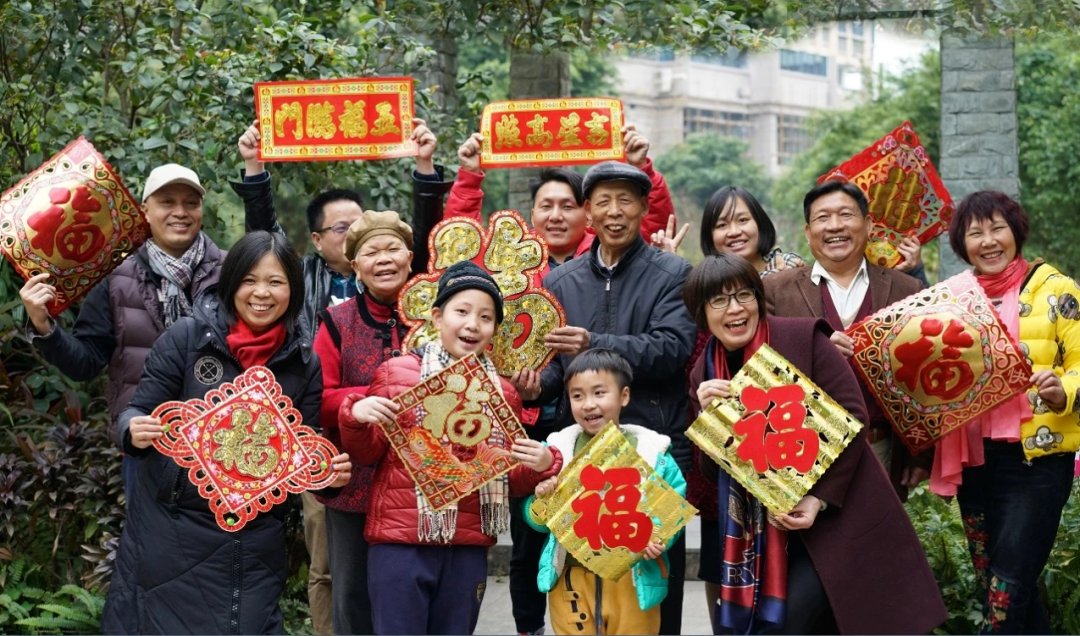 “第二届全国文明家庭”蓝淋家庭：一针一线，绣出壮美人生