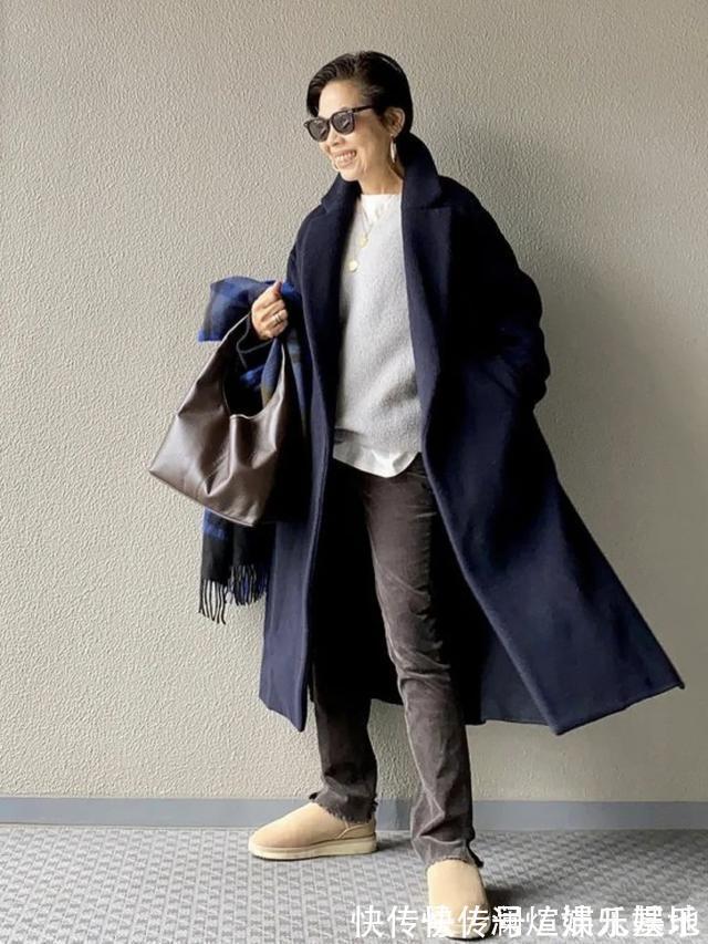 牛仔裤 身高153,年龄58岁又怎样?她靠利落穿搭圈粉无数,好会穿