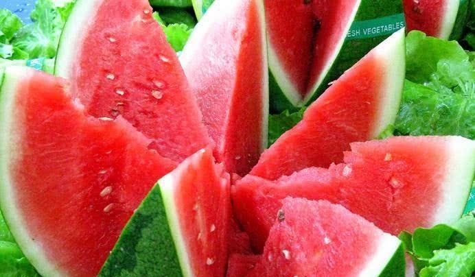 早衰|这4种食物, 多吃一口都是在伤子宫, 不想子宫提前早衰, 马上住嘴!