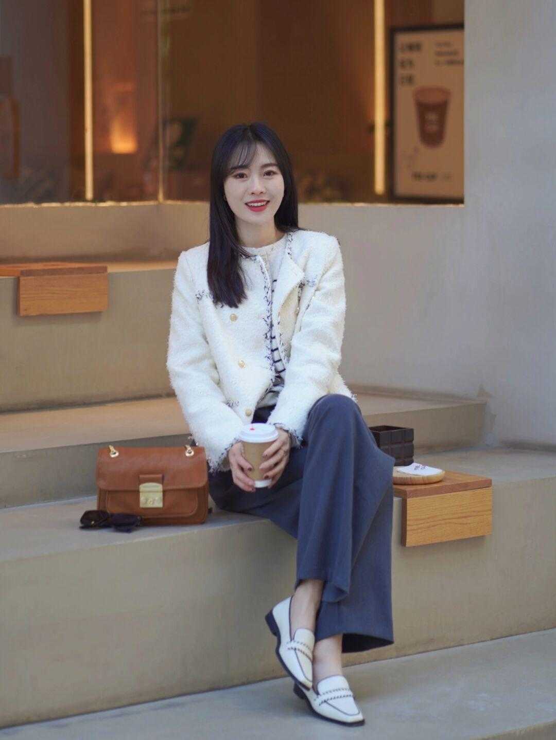 色系 上衣同色叠搭到底有多美?看完这四套穿搭就懂了,高级优雅