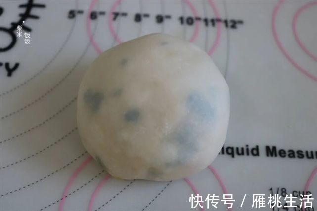 剂子|我喜欢的葱油饼，柔软多层，凉了也不硬，做法简单真正好吃