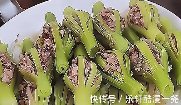 两端|入秋进补，肉别总炒着吃了，搭配这食材，上锅蒸熟浇上料，真鲜香