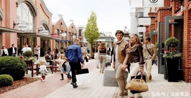 中年|导游想让游客掏钱,这四个字就足以搞定,你知道是哪四个字吗?