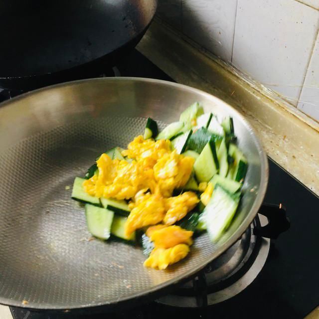 青瓜炒鸡蛋|青瓜炒鸡蛋,一款简单清爽的家常小炒
