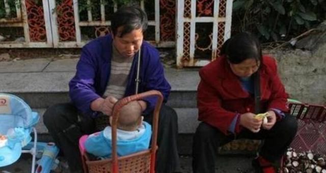 啃老族|啃老又出现“新花样”，老人有苦说不出，年轻子女却不以为然