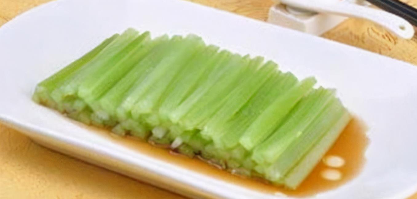 想长寿全靠吃，3种食物离不开，保护肝脏，祛除脸部黄褐斑