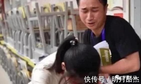 女孩|她高考忘涂答题卡，给监考老师下跪乞求机会，女孩如今怎样了？