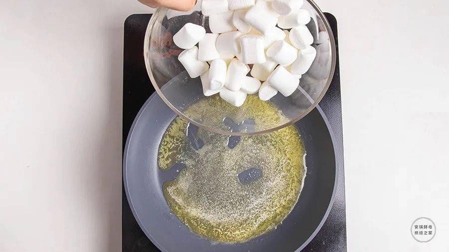 平底锅就能做，香甜酥脆有嚼劲咬一口会拉丝！2分钟学会！可可爱爱！