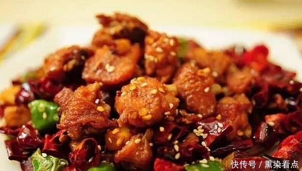 几道下饭菜一上桌,孩子吃得狼吞虎咽,饭菜一扫而光!