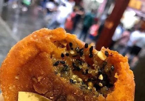 大厨|柿子是个宝,天冷不要直接吃,学街头大厨这样做,更加软糯香甜