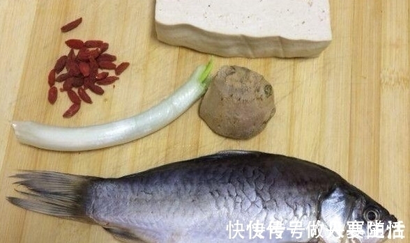 乳白色|你还在吃红豆薏米吗?老中医告诉你,祛湿“它”更好100倍!