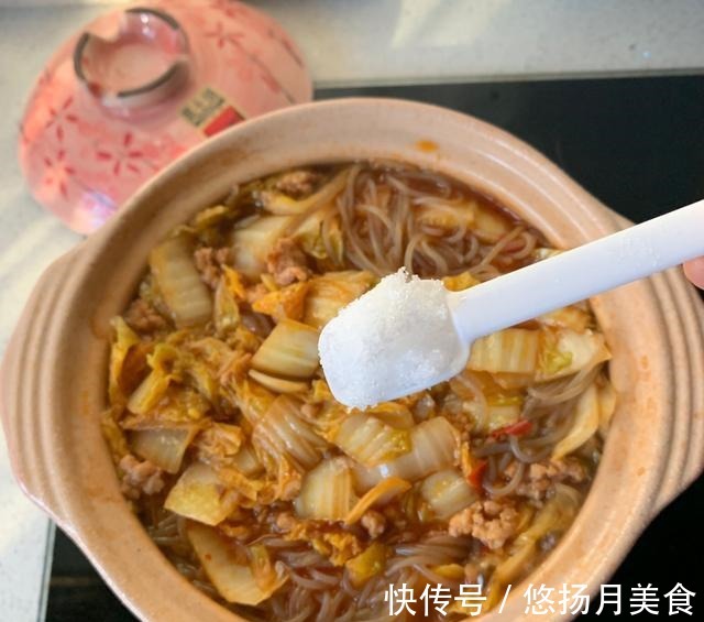 味道|自制白菜肉末粉丝煲，食材普通，味道很好，做法也简单！