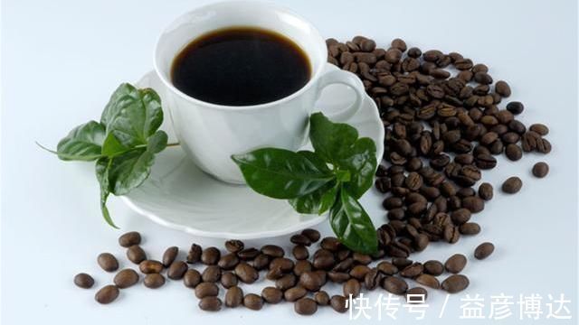 喝咖啡|提醒:五种常见食物,可能比辣椒伤胃,劝你少碰为妙