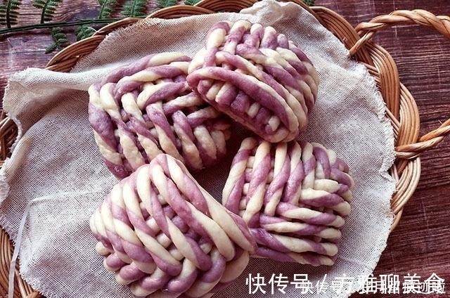 新学的花样面食，按照步骤做不难，蒸好蓬松暄软又香甜，孩子爱吃