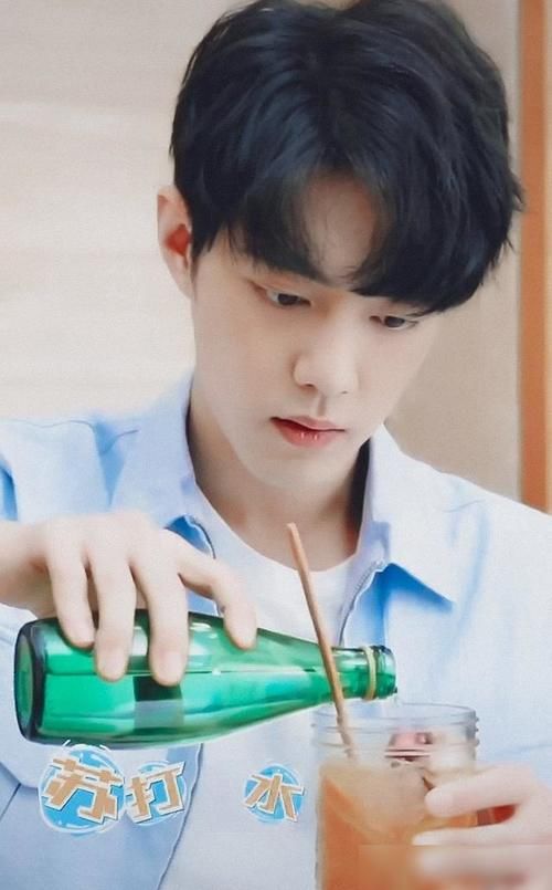 9款高颜值气泡水，喝过6种是真肥宅！