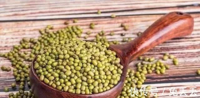 食物|湿气重的人,不妨多吃这5类食物,帮你排出体内湿气