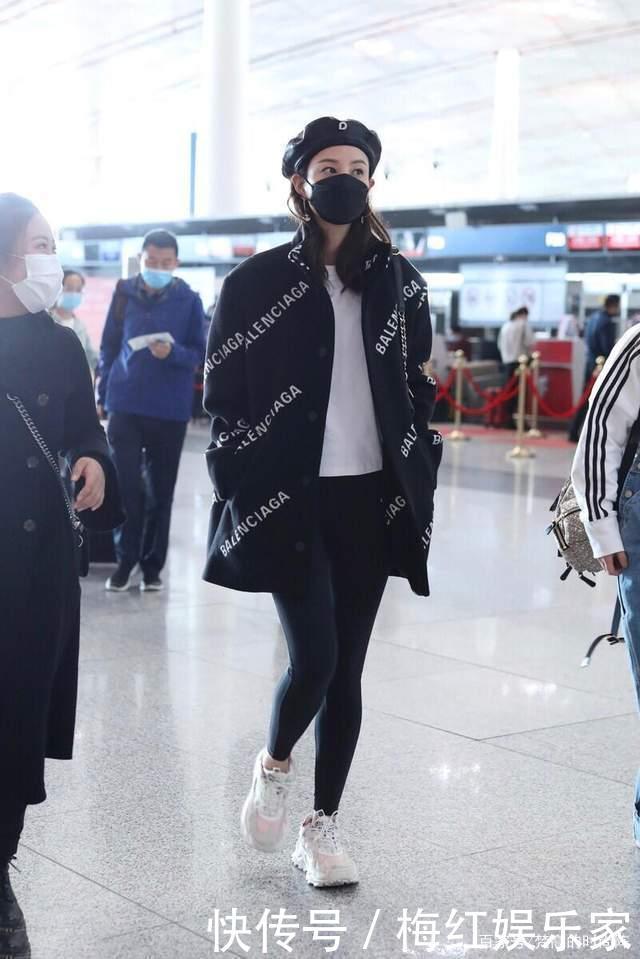 最近火了一种新穿法，“鲨鱼裤+老爹鞋”，显瘦显高！明星都上头