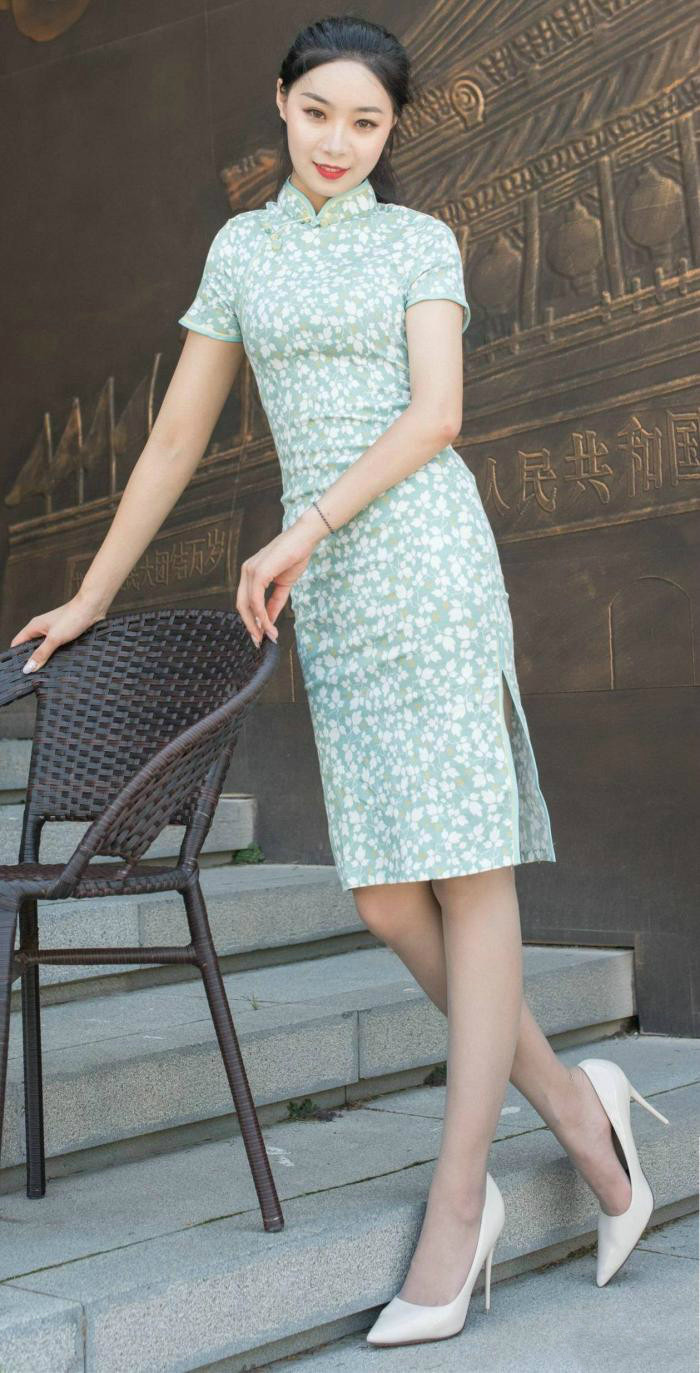 穿上旗袍|穿上旗袍的她, 风姿无人能及