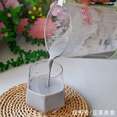 黄豆|从小吃乌发黑芝麻豆浆长大的我，谁敢说我这做法不正宗