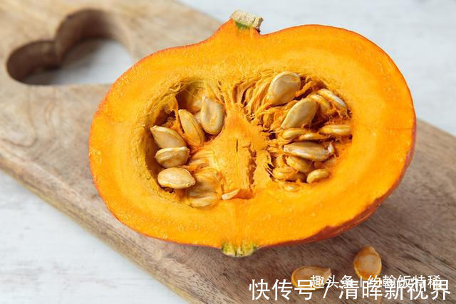 一日三餐|这种南瓜千层饼,在家就能做,口感独特,馅料丰富,比肉夹馍还香