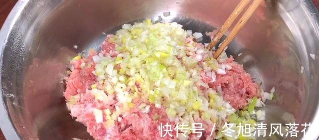 萝卜饺子,有人焯水,有人直接包,都不对!分享正确做法,太香了!