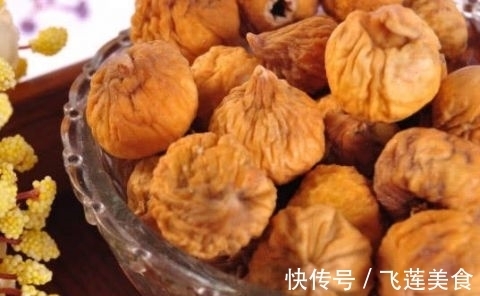 月经期间|女生来例假时 别错过4种零食 排净子宫污血