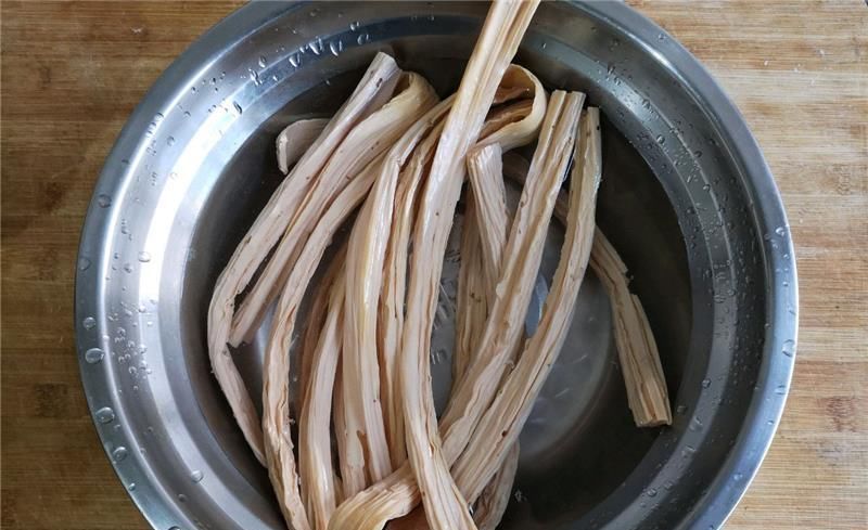 中薪|“天然黄体酮”被找到，女人每天喝一碗，40岁不显老，素颜也很美