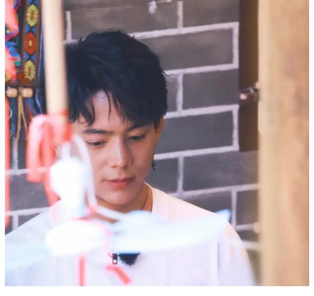 成员|《中餐厅5》定档后,老成员赵丽颖携好友回归,这一季真不缺话题