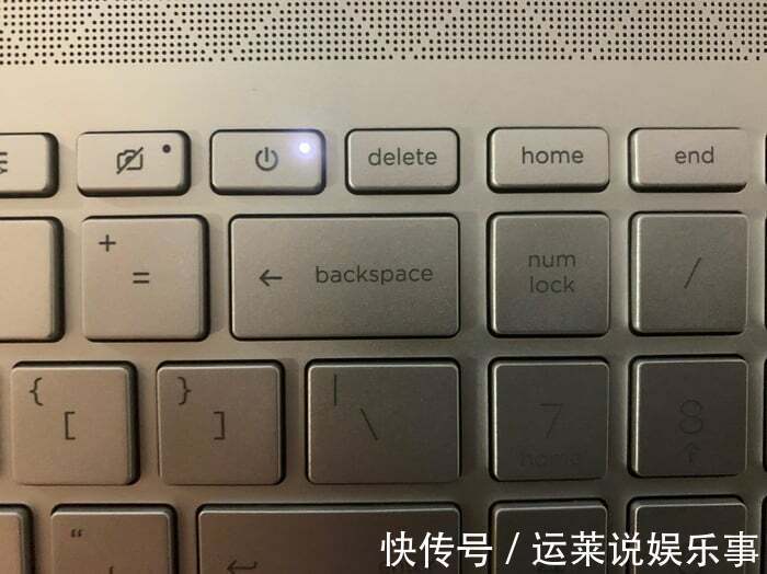 25个不走心的奇葩设计，图2身高没3米用不了这马桶