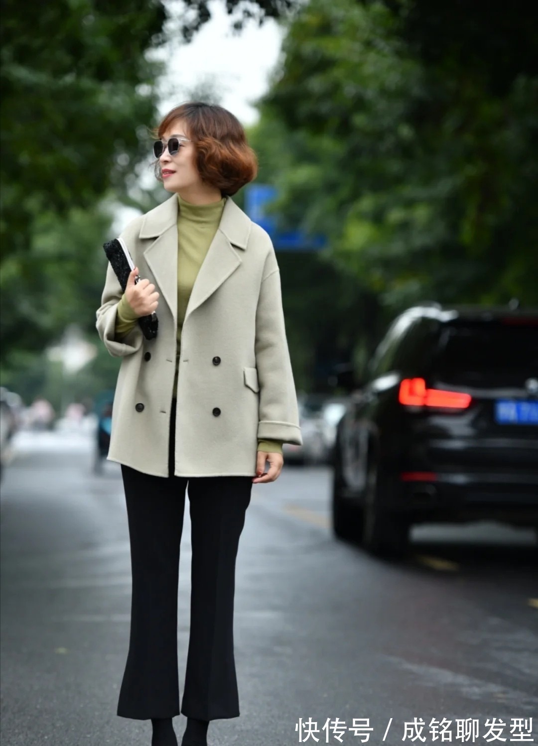时髦|女人过了五十岁不管穿什么,记住这三种搭配法则,时髦耐看有品味