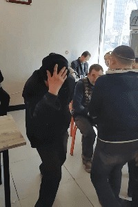 |搞笑GIF:老婆太厉害了 她说这样晾衣服干的比较快