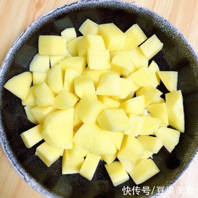 孜然洋葱炒土豆下饭界大哥大!看一眼就被馋哭