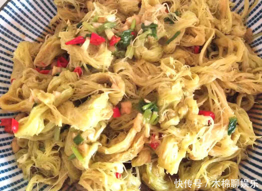 它是“减脂菜”,一分钱不要,瘦出小蛮腰,而且刮油抗皱又淡斑