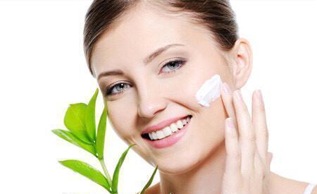 护肤|皮肤好的女生,通常都会有下面这些习惯,怪不得看起来很年轻惹眼