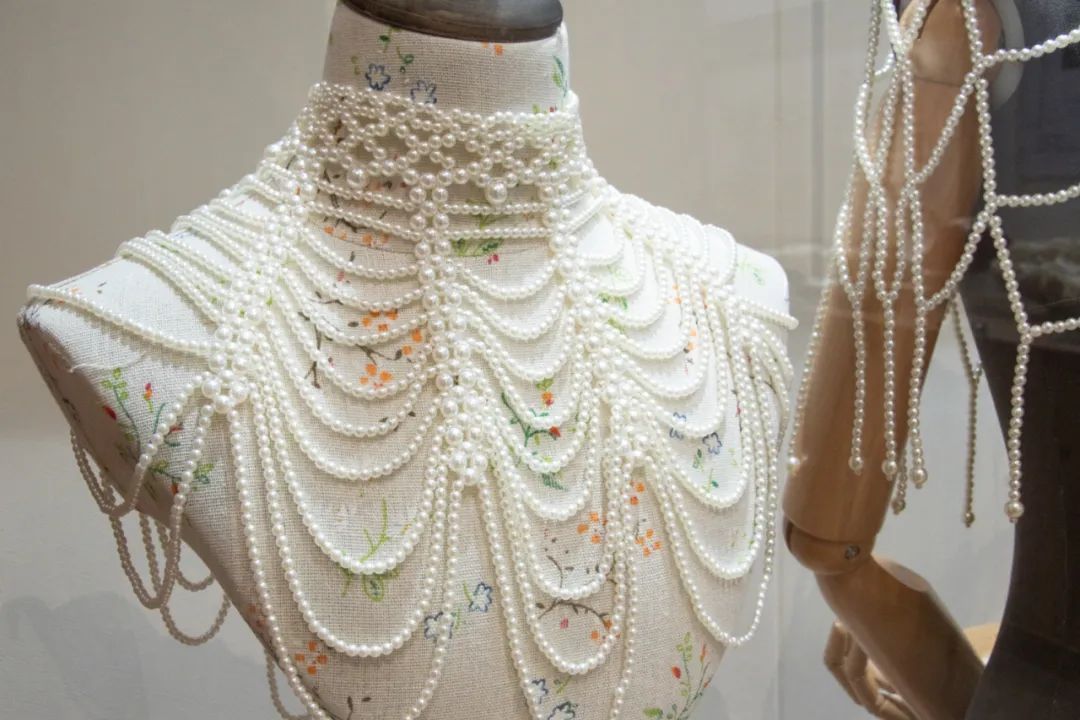 南海区 为爱美人士提供浪漫首饰!“90后”一手打造南海首家珍珠文化馆→