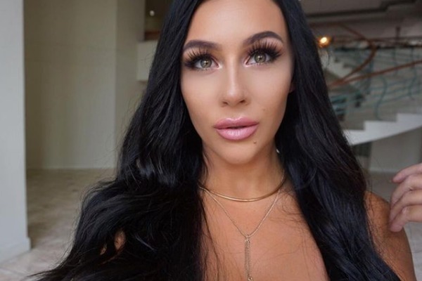 模特|她是132斤的大码模特,妖艳身材,让无数男人拜倒在她的包臀裙下