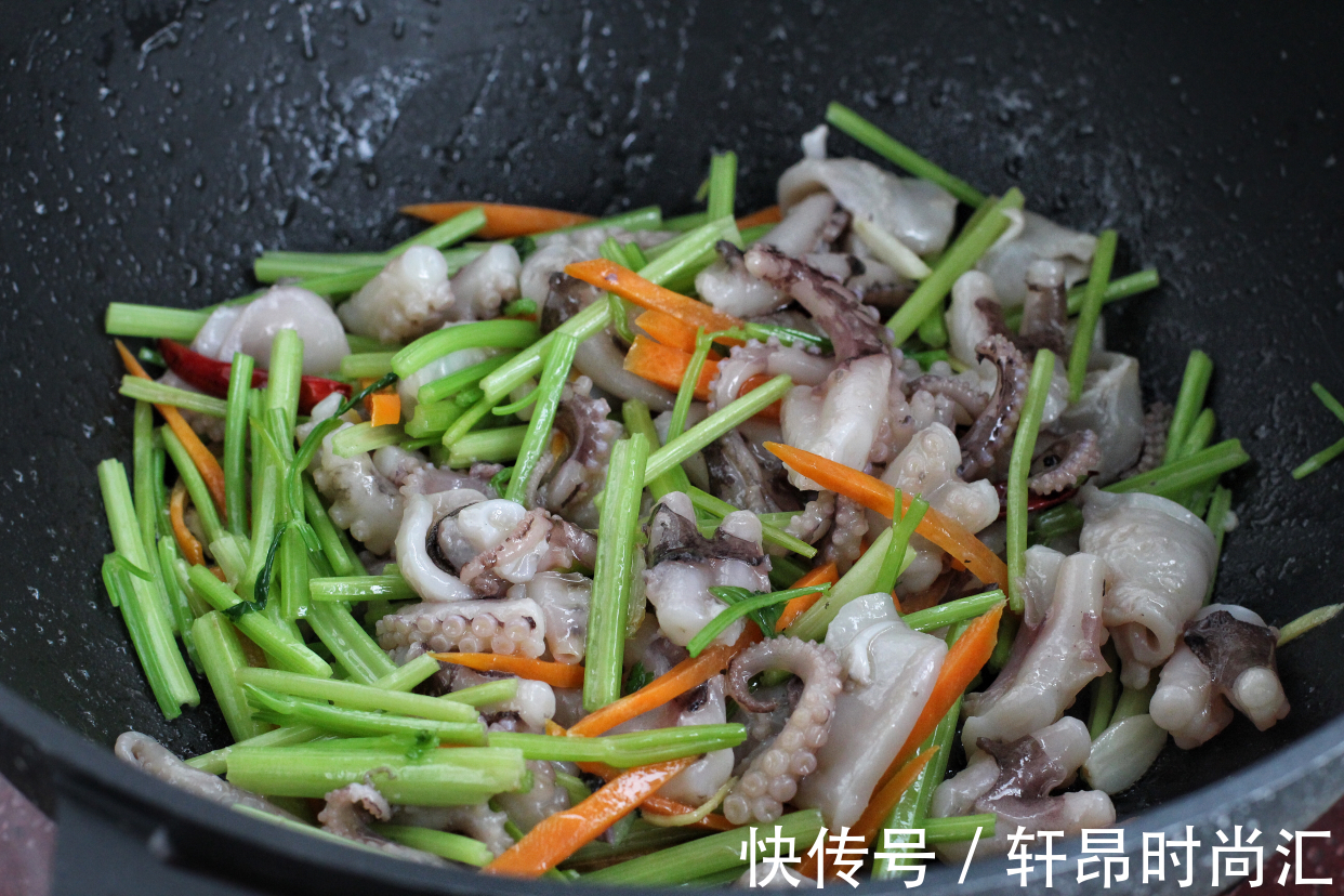 章鱼|推荐一道夏日开胃菜,营养丰富鲜美无比,几分钟就出锅好吃不油腻