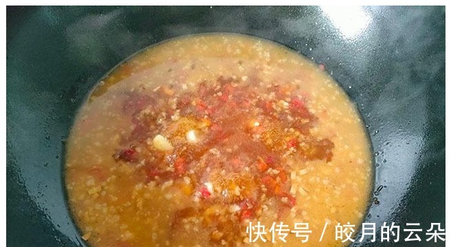 大鱼大肉|夏季,吃肉不如吃豆丝,富含蛋白质汤里煮一煮,8元做一盘,香嫩!