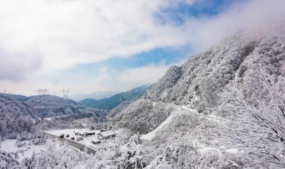 世界|等一个人，陪我去看雪裹雾锁泥巴山