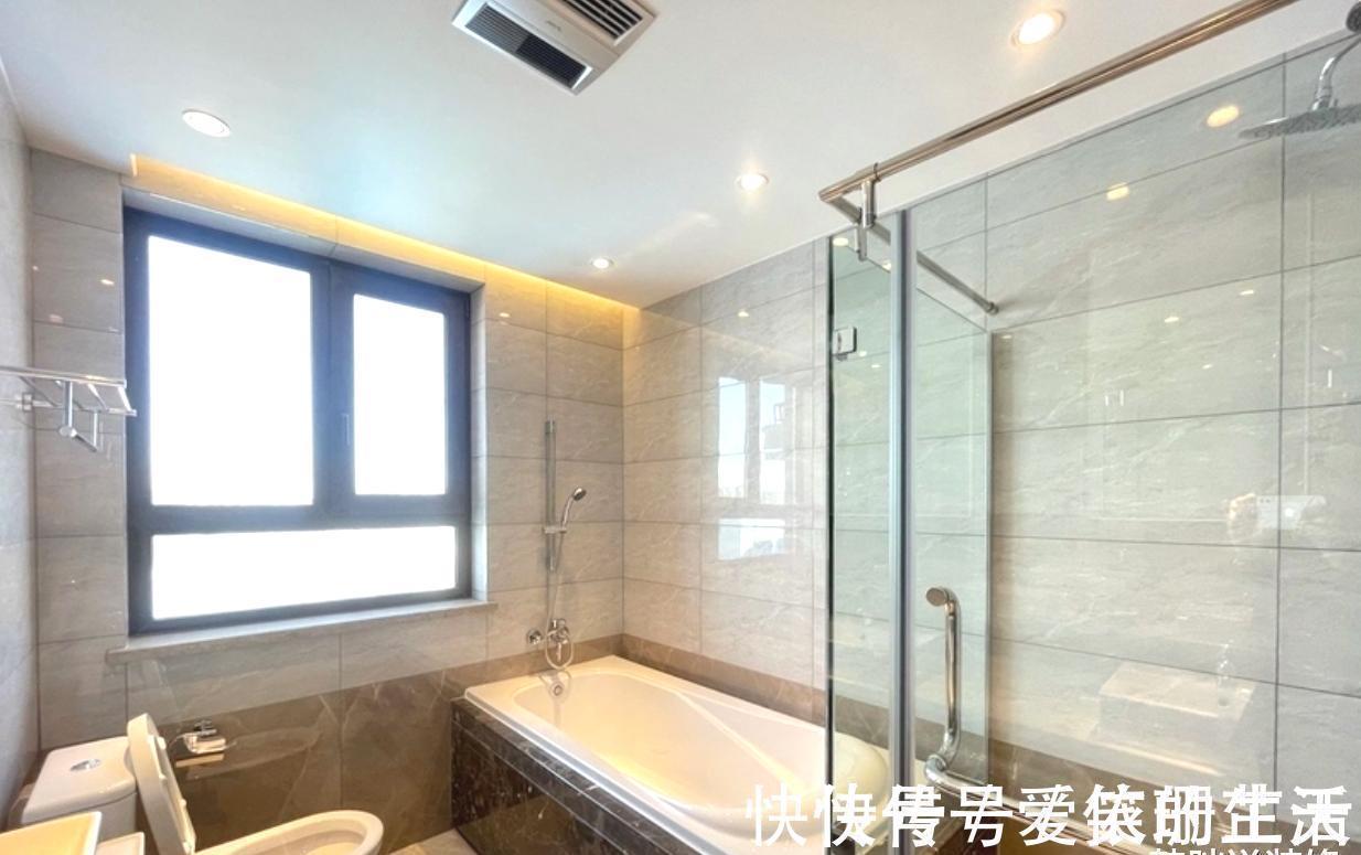 卧室|期待已久的精装房终于交钥匙了，简约清爽，买完家具就能拎包入住