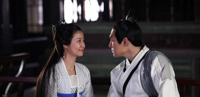 吴氏#一国君思念发妻,写了一封仅七个字的信,却诞生成语“陌上花开”