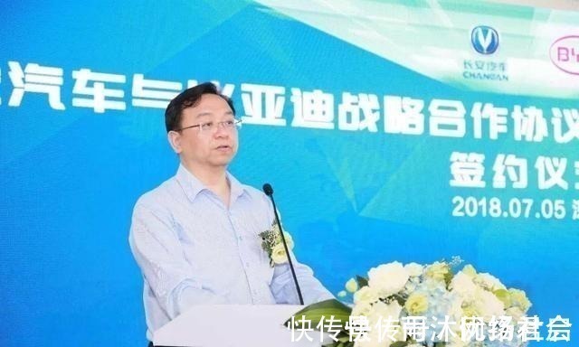 兄嫂&嫂子卖嫁妆供他读书,后创办比亚迪坐拥百亿身家,现与哥嫂住对门