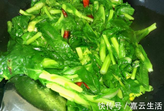 油菜苔|维C比柠檬还高的蔬菜,5块钱买一把,简单一炒,不放肉也特鲜