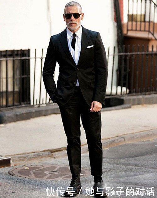 男人过了50岁,如果不差钱,建议多穿这5种裤子,时髦体面不显老