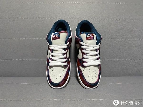 刮刮乐 别致的联名Nike Dunk Low Pro