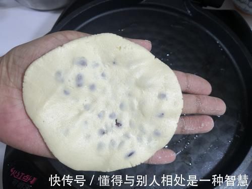 自打吃过这早餐饼，玉米面有多少都不够吃，软乎筋道，孩子更喜欢