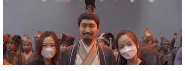 國慶|國慶游臨潼“Kuangchi”姐妹夢幻聯(lián)動(dòng)《復(fù)活的軍團(tuán)》，帶你感受不一樣的大秦史詩