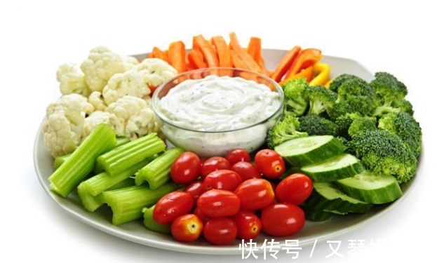 女性更年期|女性更年期不怎吃还长肉？4个原因，3个体重控制建议，一一说清