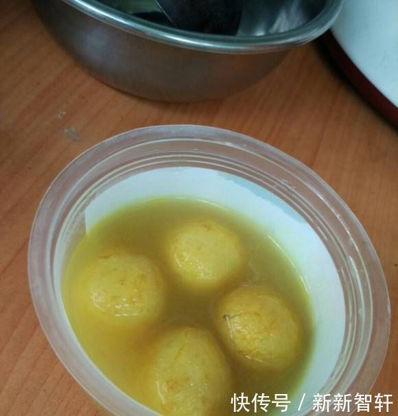 这三道菜在我家乡很受欢迎，它们营养丰富，又好吃又不油腻