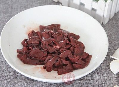 胆固醇高怎么办 做好饮食分配能治这种疾病